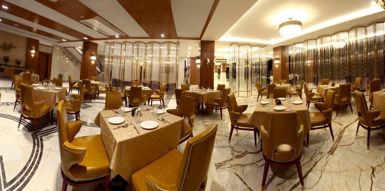 kourosh-grand-hyatt-hotel (1).jpg